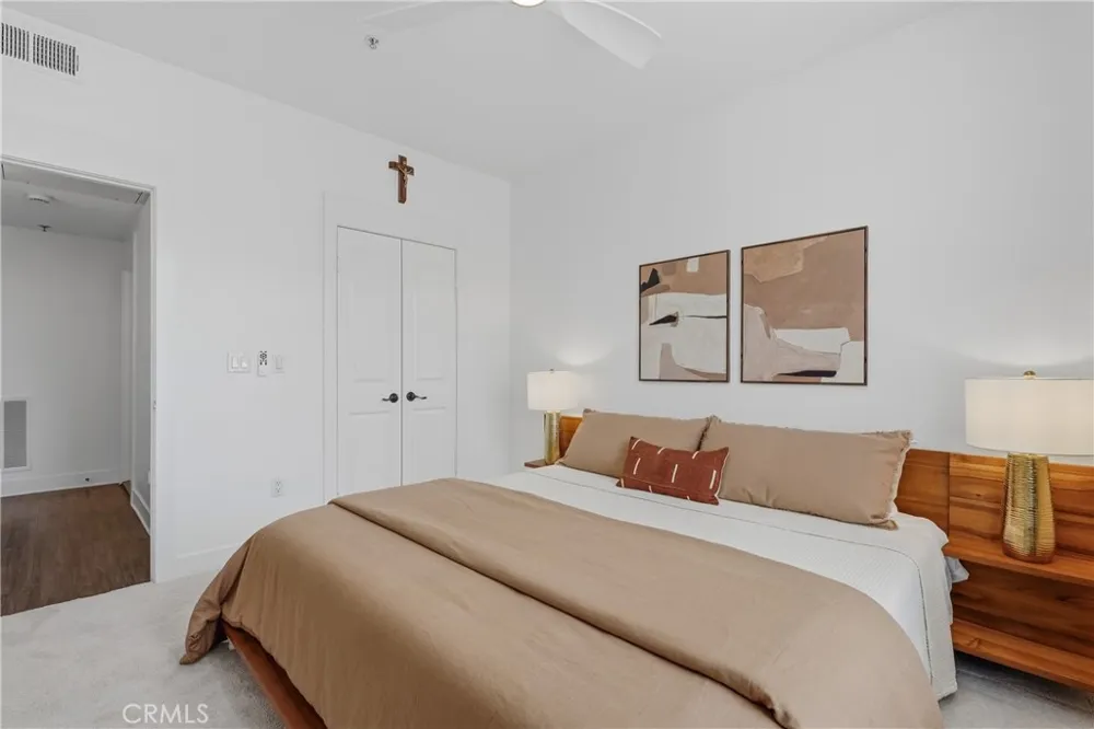 24545 Town Center Drive #5401 Valencia, CA 91355
