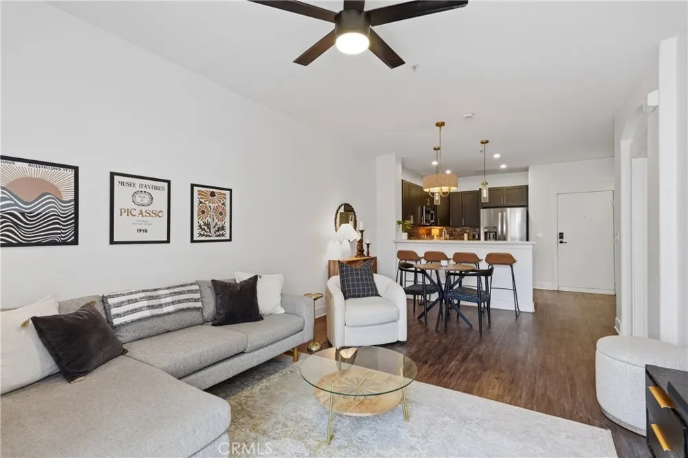24545 Town Center Drive #5401 Valencia, CA 91355
