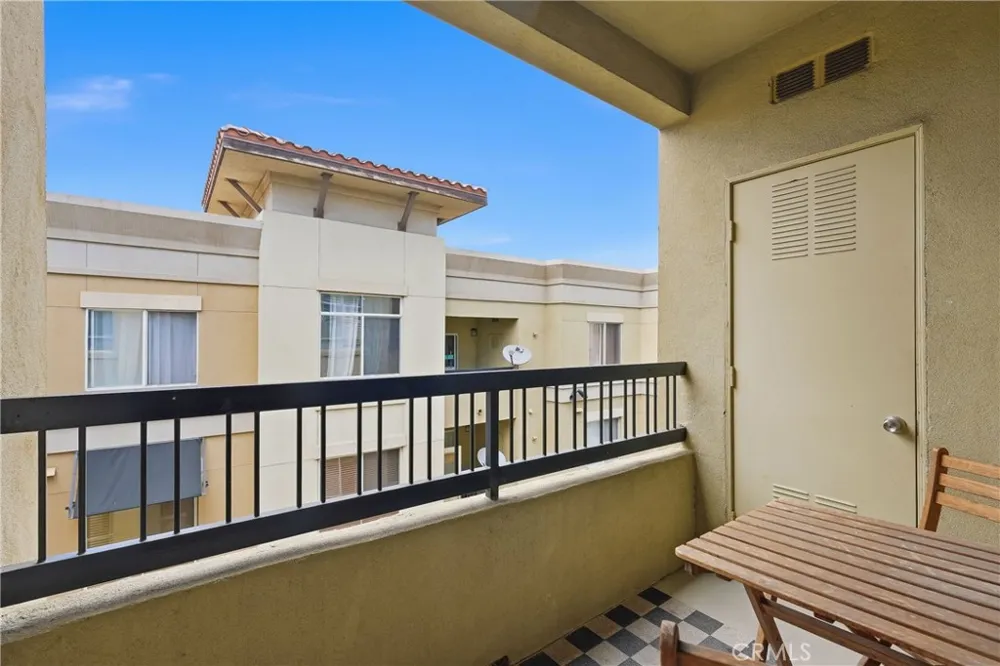 24545 Town Center Drive #5401 Valencia, CA 91355