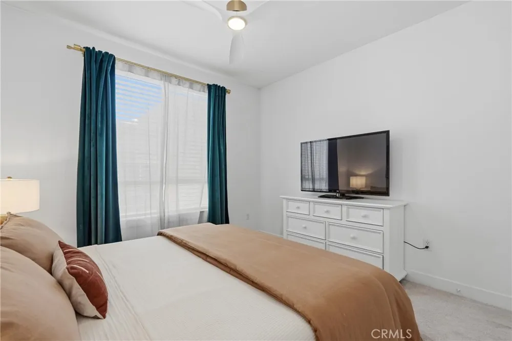 24545 Town Center Drive #5401 Valencia, CA 91355