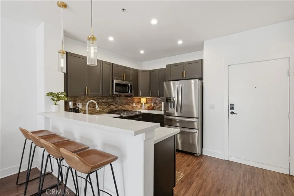 24545 Town Center Drive #5401 Valencia, CA 91355