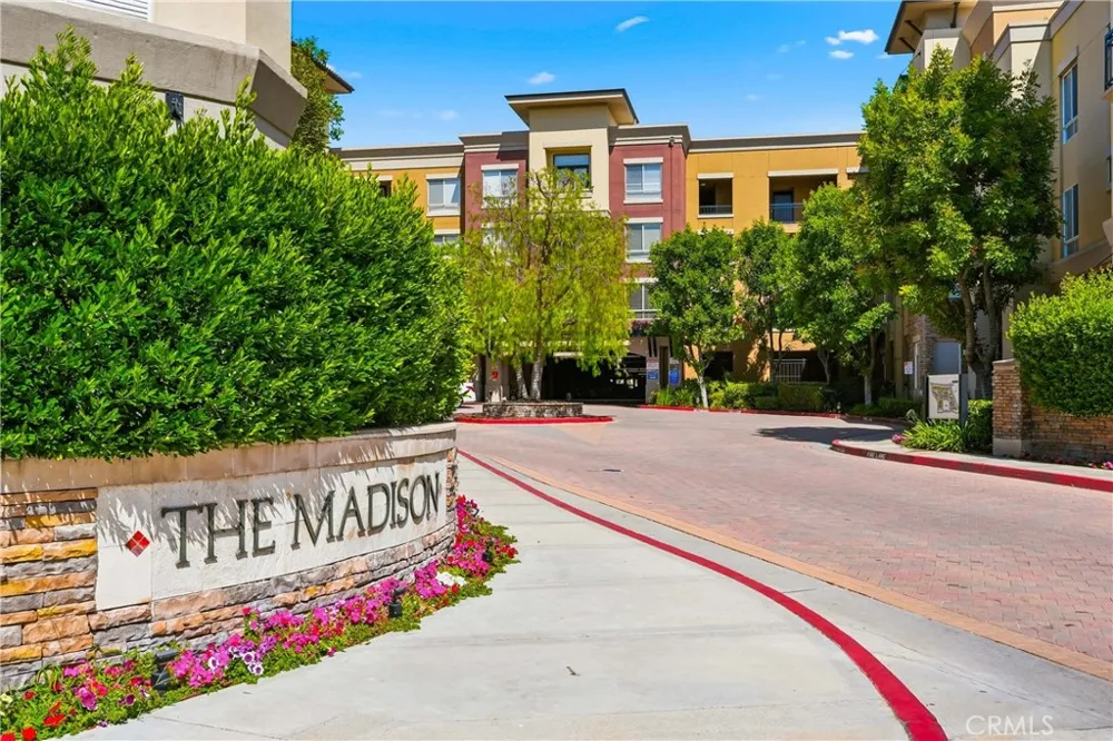 24545 Town Center Drive #5401 Valencia, CA 91355