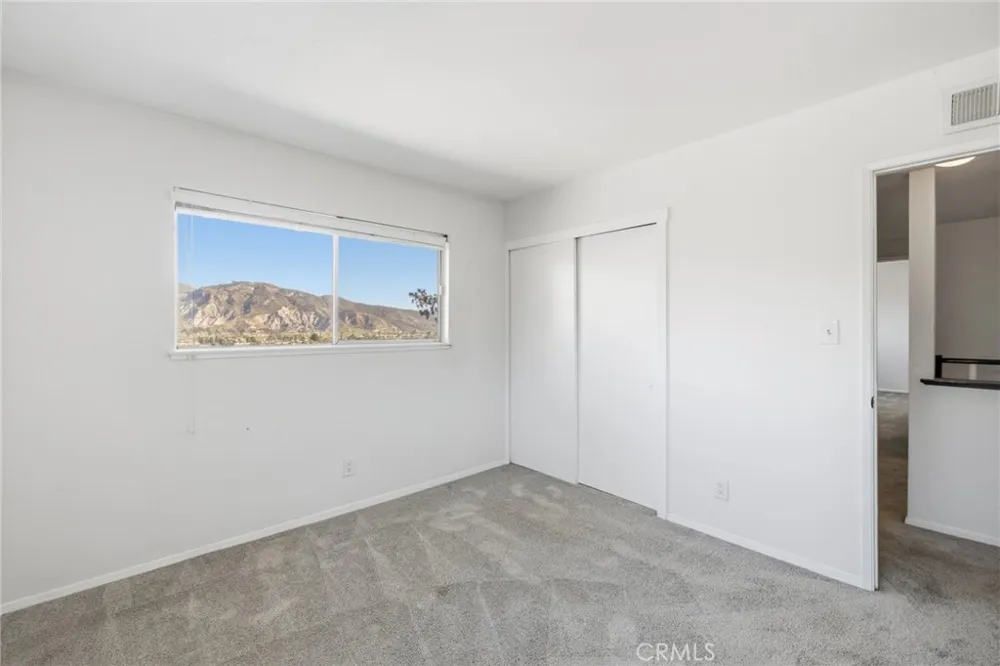 468 E View Santa Paula, CA 93060