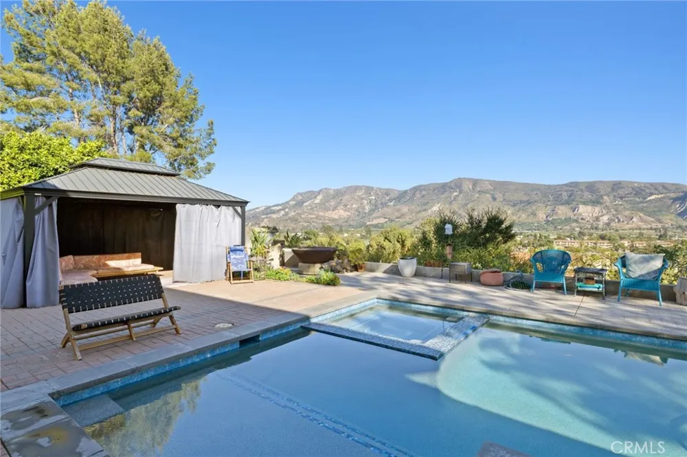 468 E View Santa Paula, CA 93060
