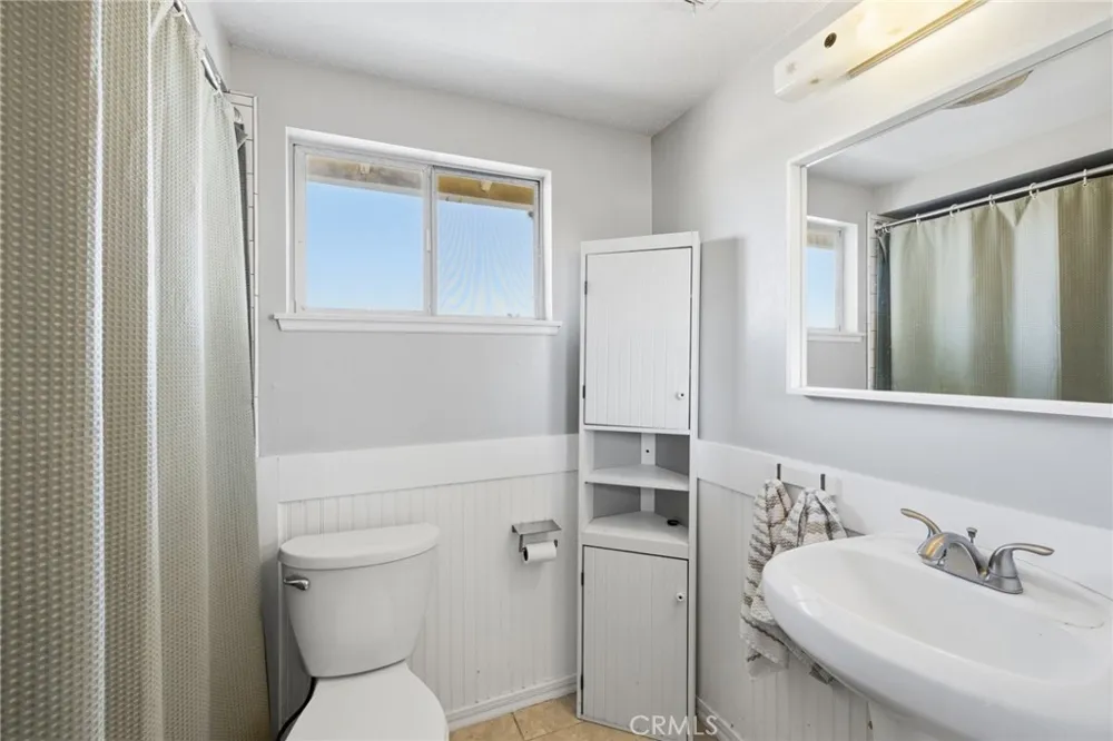 468 E View Santa Paula, CA 93060