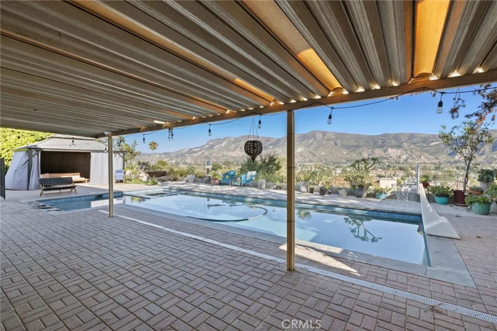 468 E View Santa Paula, CA 93060