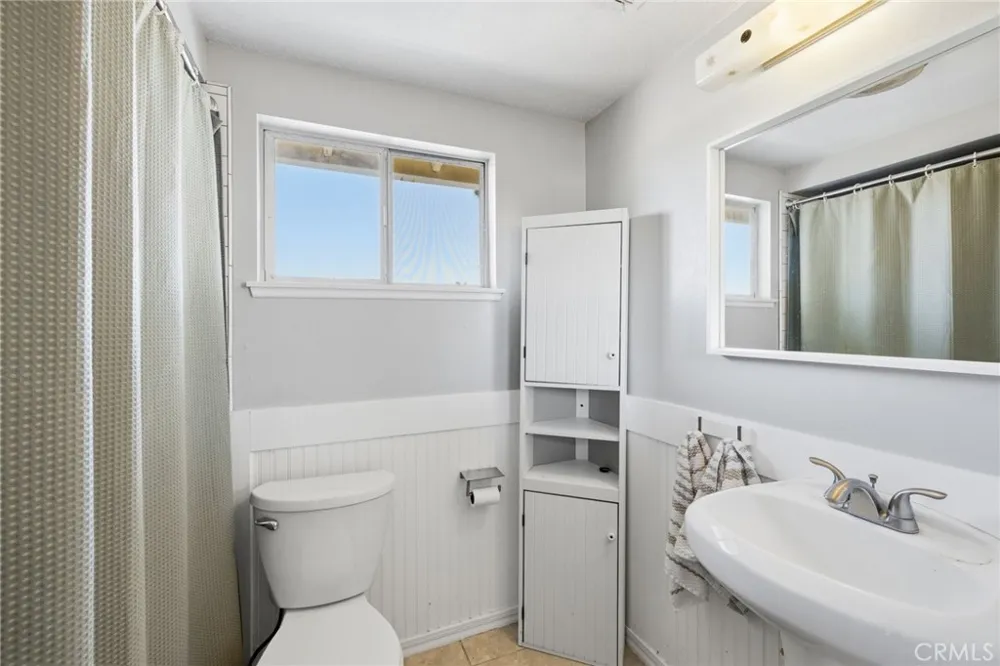 468 E View Santa Paula, CA 93060