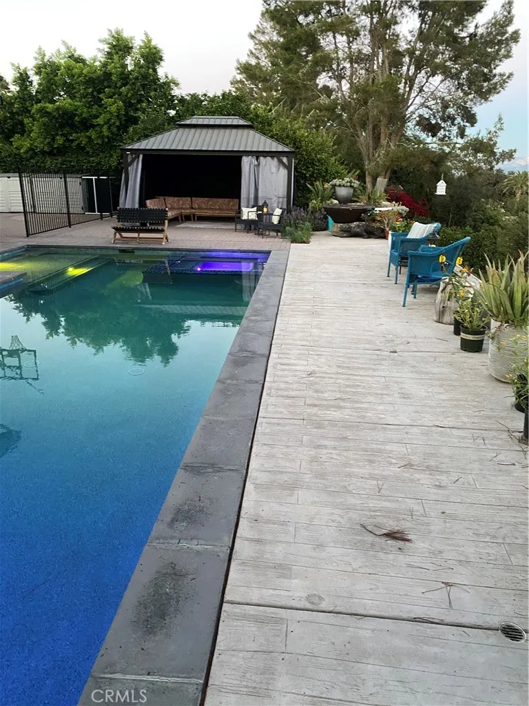 468 E View Santa Paula, CA 93060