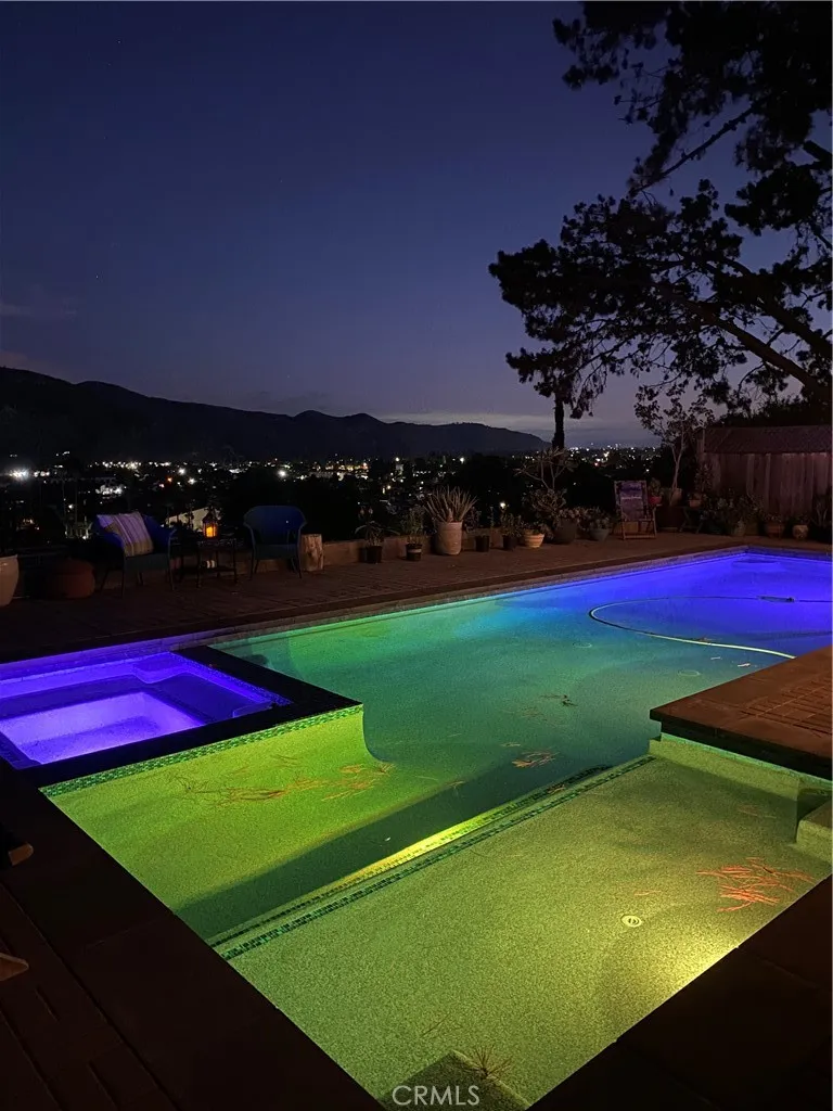 468 E View Santa Paula, CA 93060
