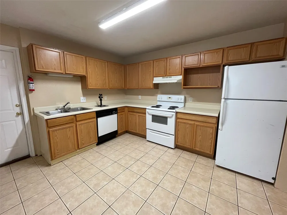 11241 TERRA LOOP RD ROAD San Antonio, TX 78233