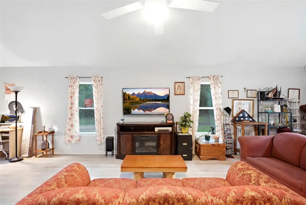175 Pine Arbor Trinity, TX 75862