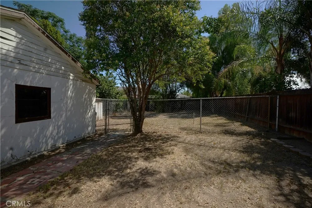 3505 McKinley Riverside, CA 92506
