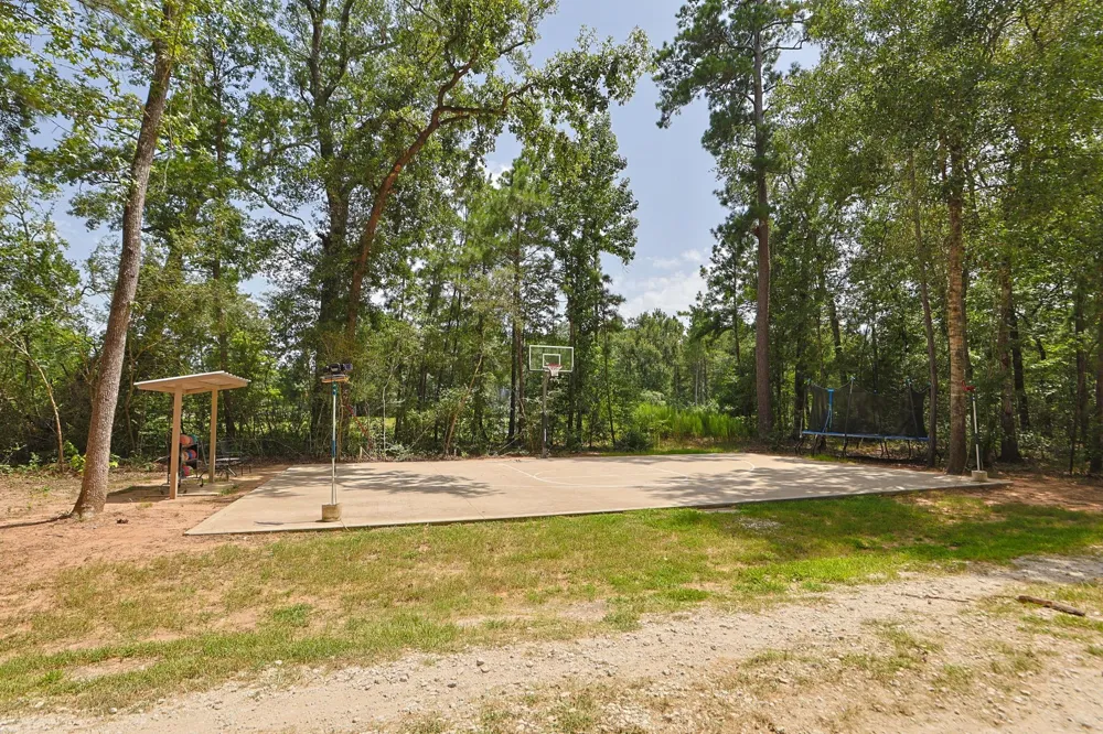 7420 Jackson Road Montgomery, TX 77316