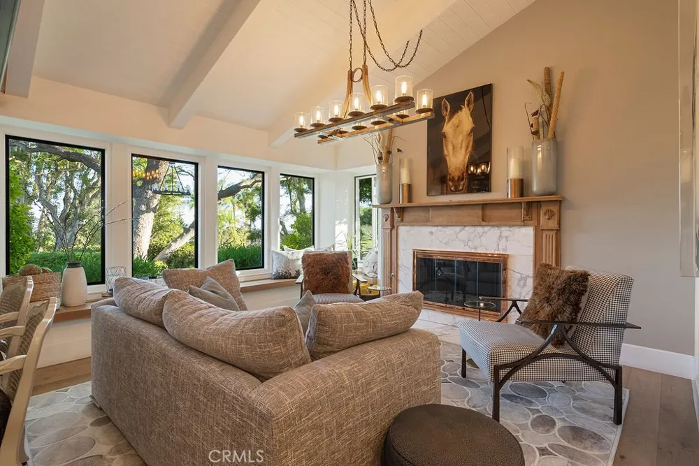 18821 Ridgeview Circle Villa Park, CA 92861
