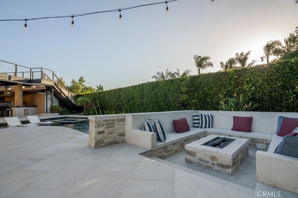 18821 Ridgeview Circle Villa Park, CA 92861