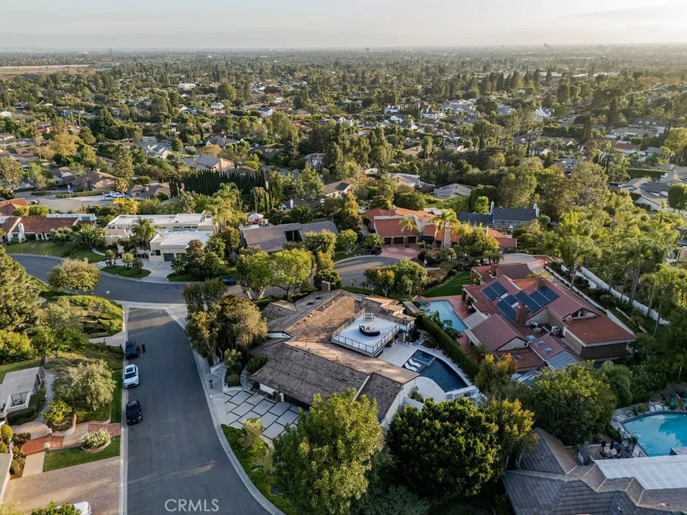 18821 Ridgeview Circle Villa Park, CA 92861