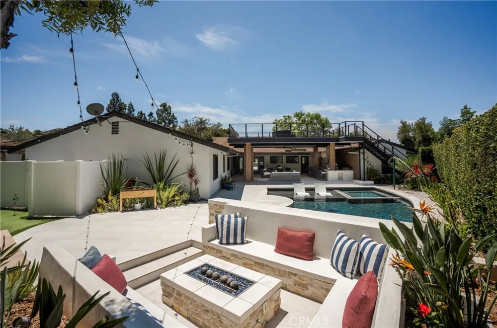 18821 Ridgeview Circle Villa Park, CA 92861
