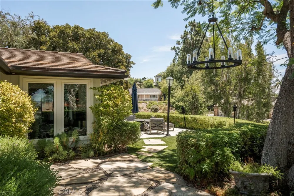 18821 Ridgeview Circle Villa Park, CA 92861