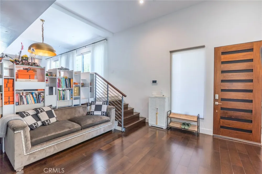 319 Camillo Road Sierra Madre, CA 91024