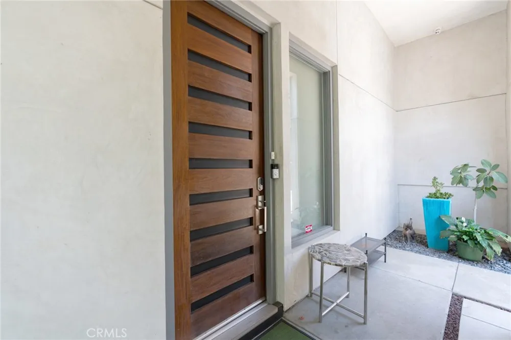 319 Camillo Road Sierra Madre, CA 91024