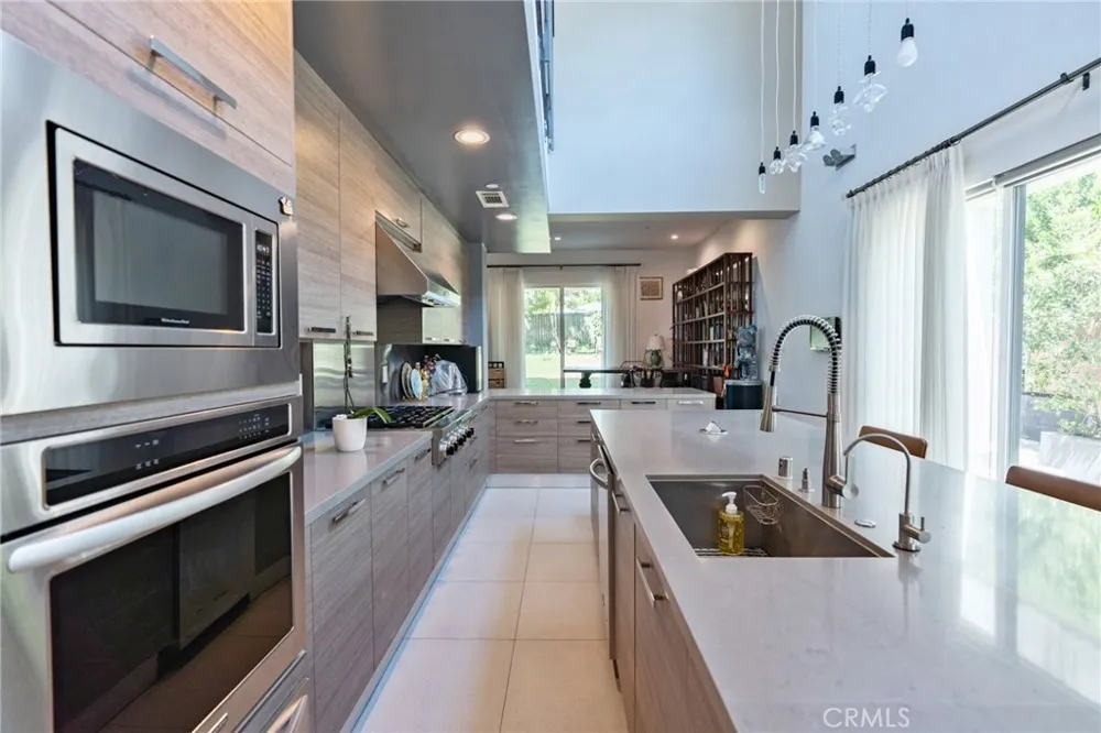 319 Camillo Road Sierra Madre, CA 91024