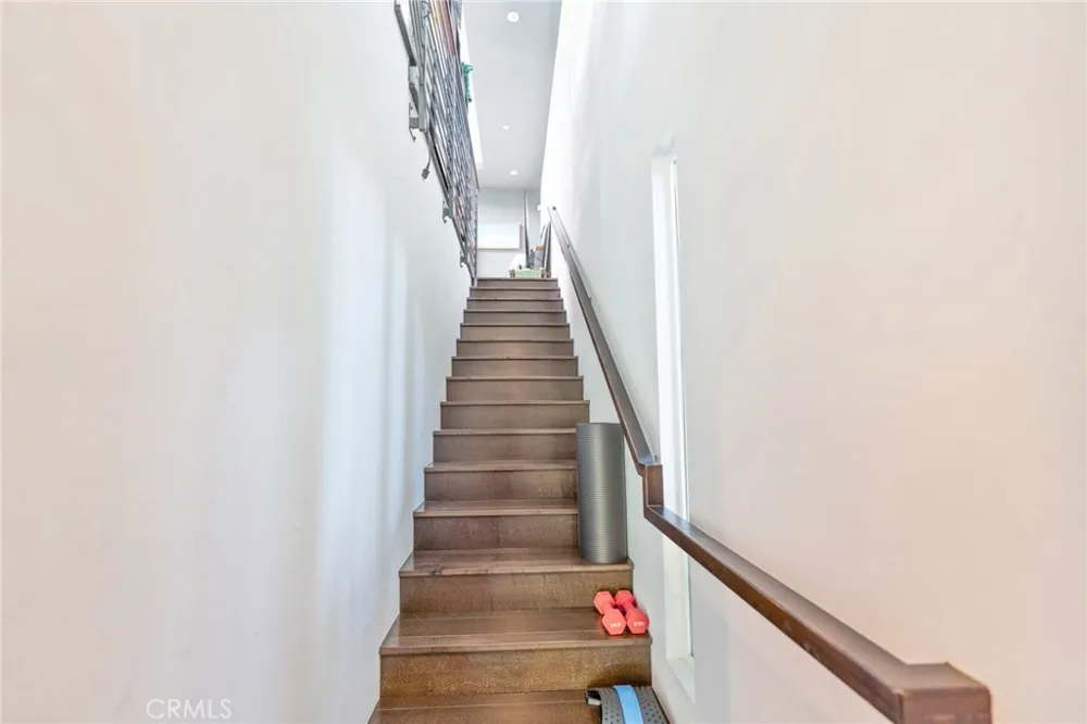 319 Camillo Road Sierra Madre, CA 91024