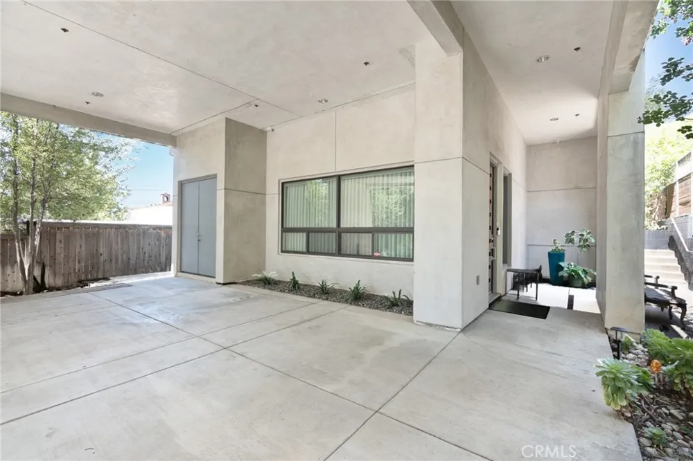 319 Camillo Road Sierra Madre, CA 91024