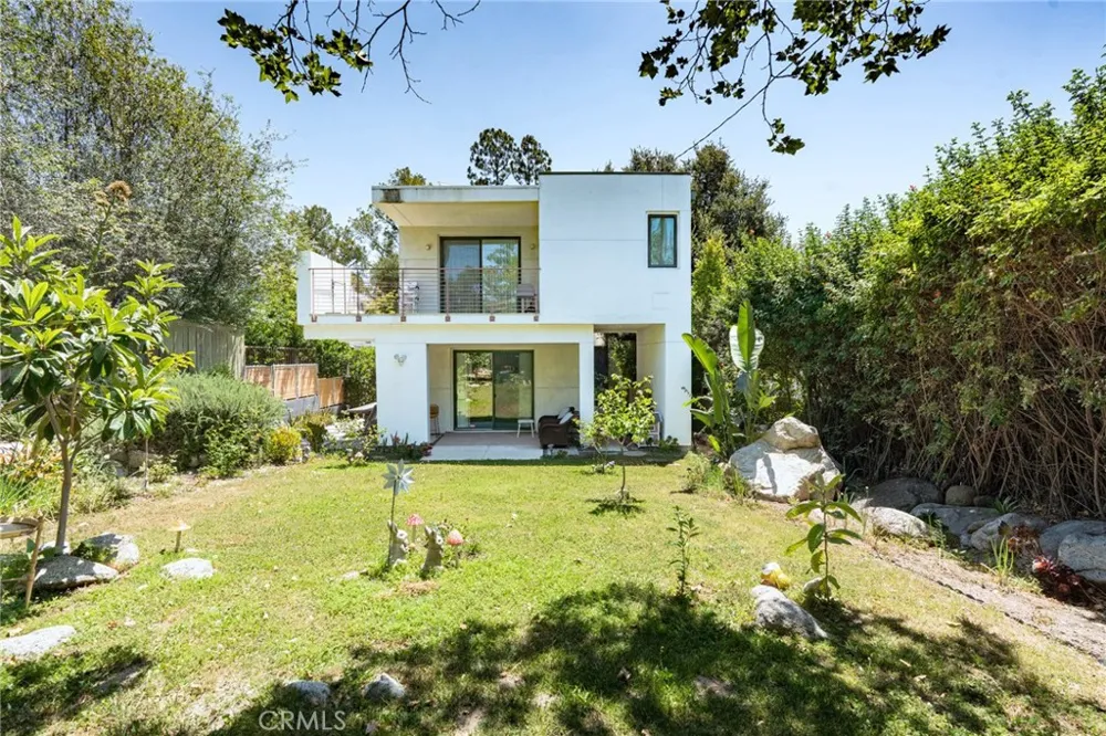 319 Camillo Road Sierra Madre, CA 91024