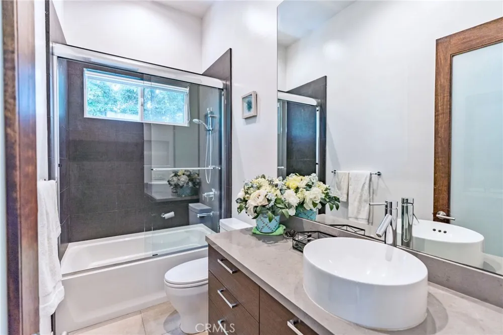 319 Camillo Road Sierra Madre, CA 91024