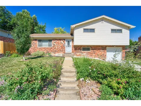 10469 Ronald Lane