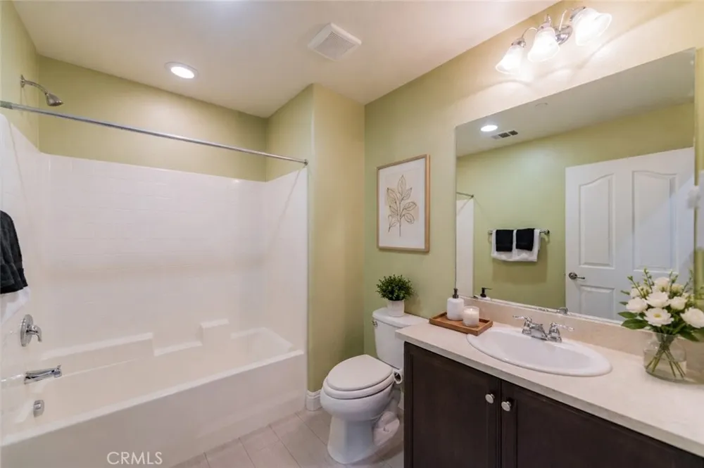 6030 Eucalyptus Chino, CA 91710