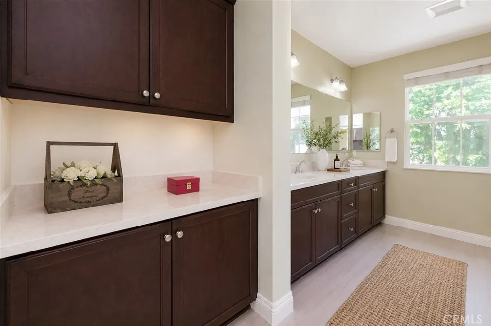 6030 Eucalyptus Chino, CA 91710