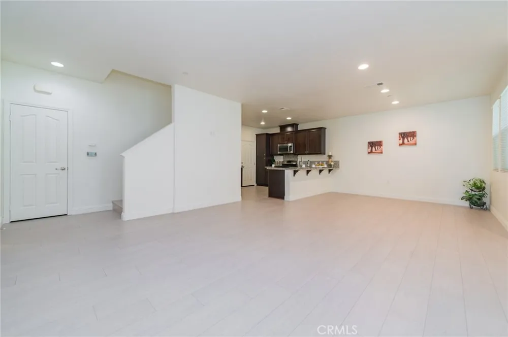6030 Eucalyptus Chino, CA 91710