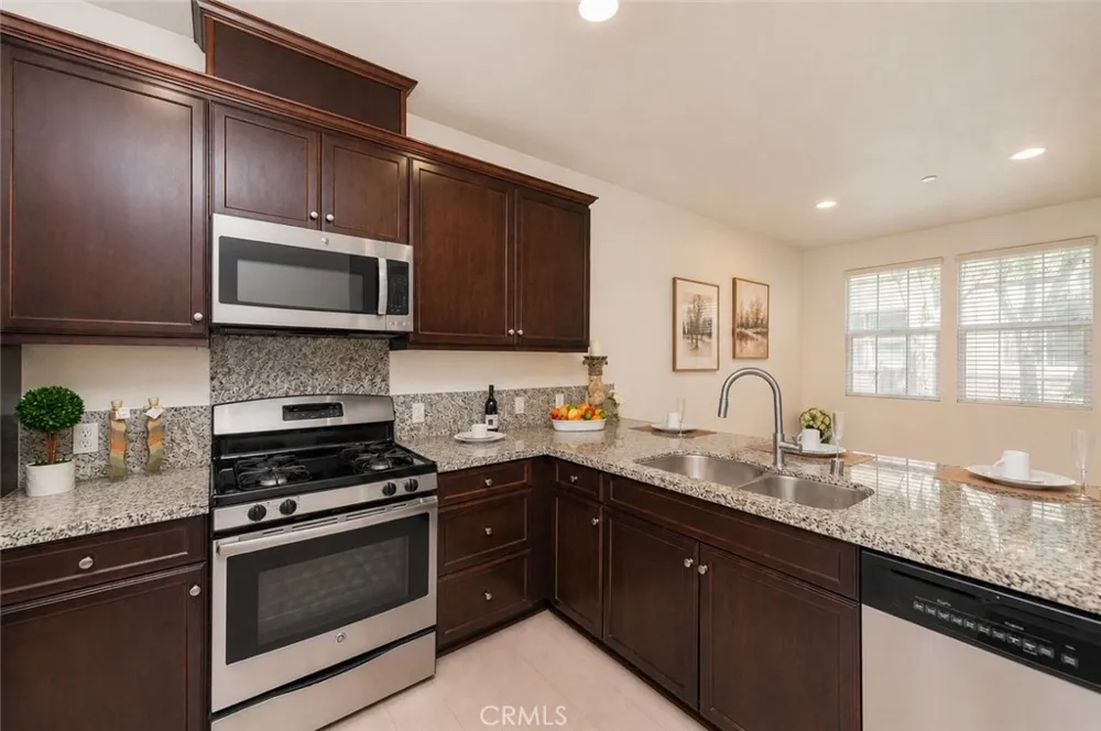 6030 Eucalyptus Chino, CA 91710