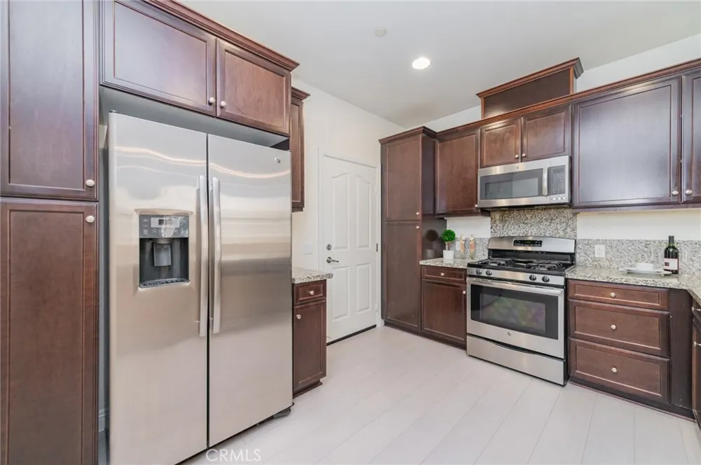 6030 Eucalyptus Chino, CA 91710