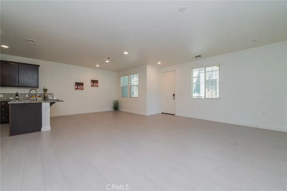 6030 Eucalyptus Chino, CA 91710