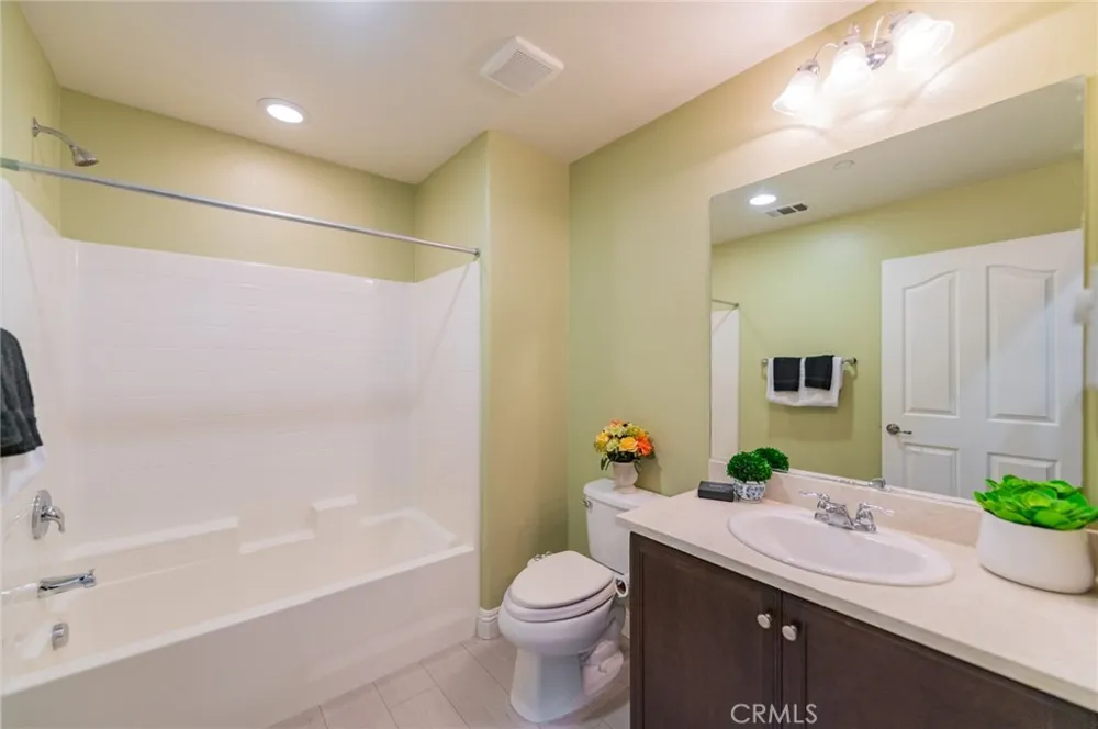 6030 Eucalyptus Chino, CA 91710