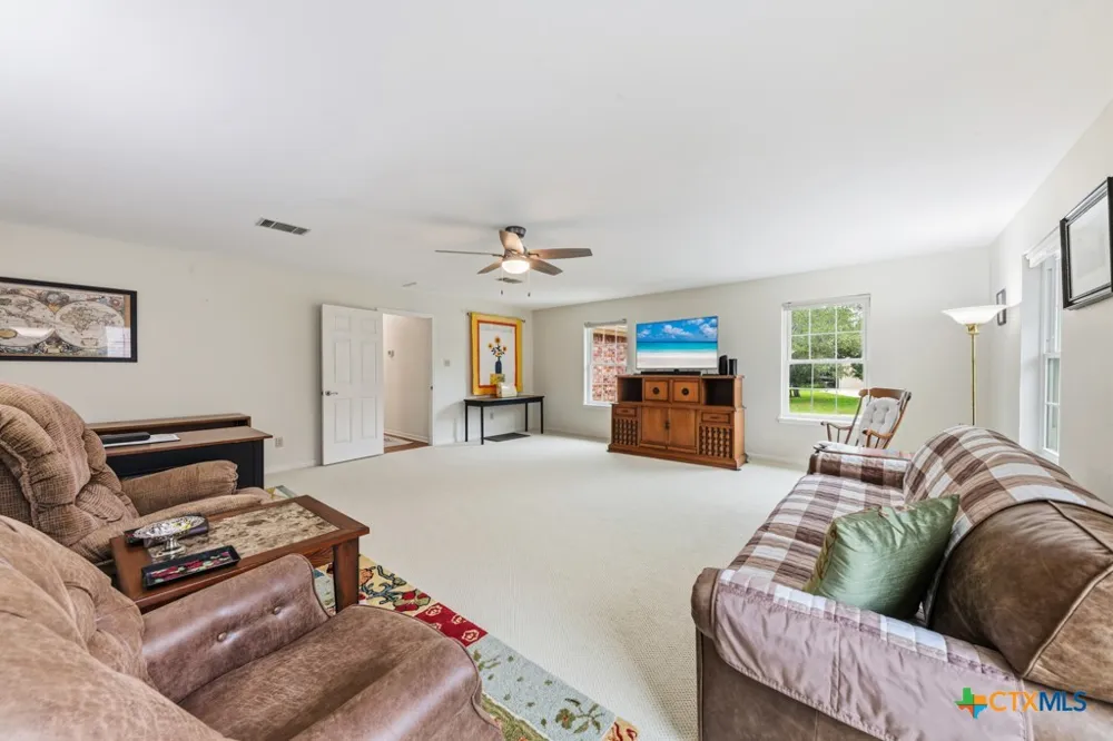 51 Hunters Point Drive New Braunfels, TX 78132