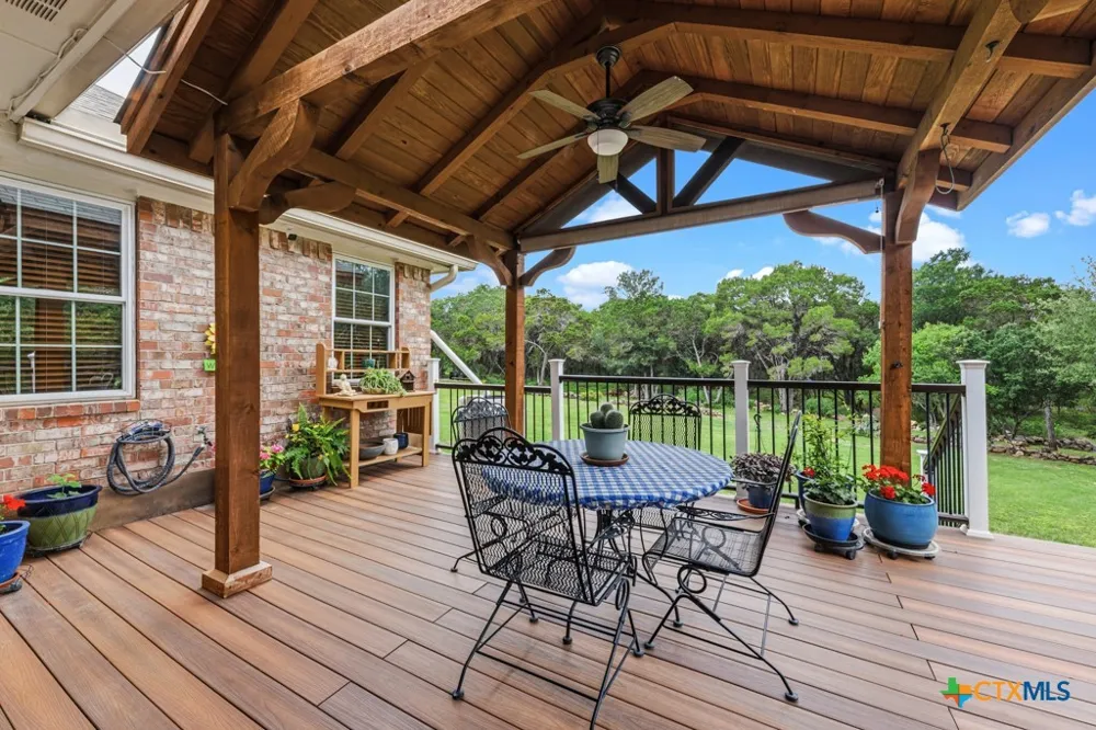 51 Hunters Point Drive New Braunfels, TX 78132