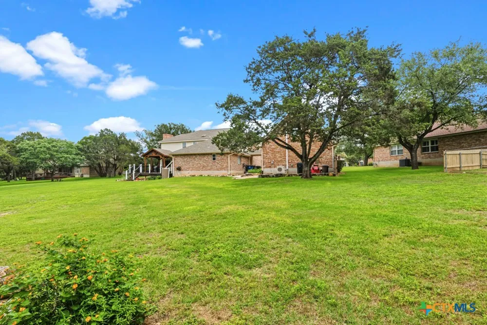 51 Hunters Point Drive New Braunfels, TX 78132