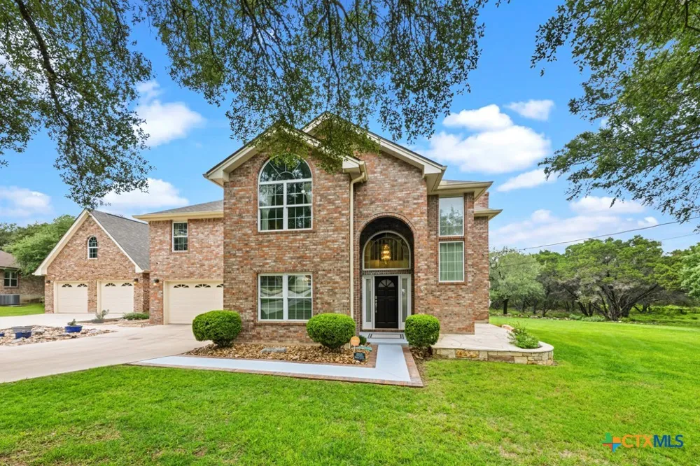 51 Hunters Point Drive New Braunfels, TX 78132