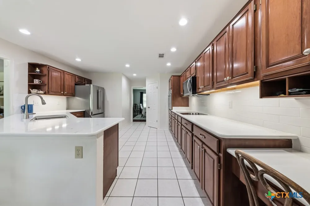 51 Hunters Point Drive New Braunfels, TX 78132