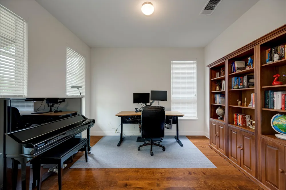 7107 Calpe Drive Austin, TX 78739