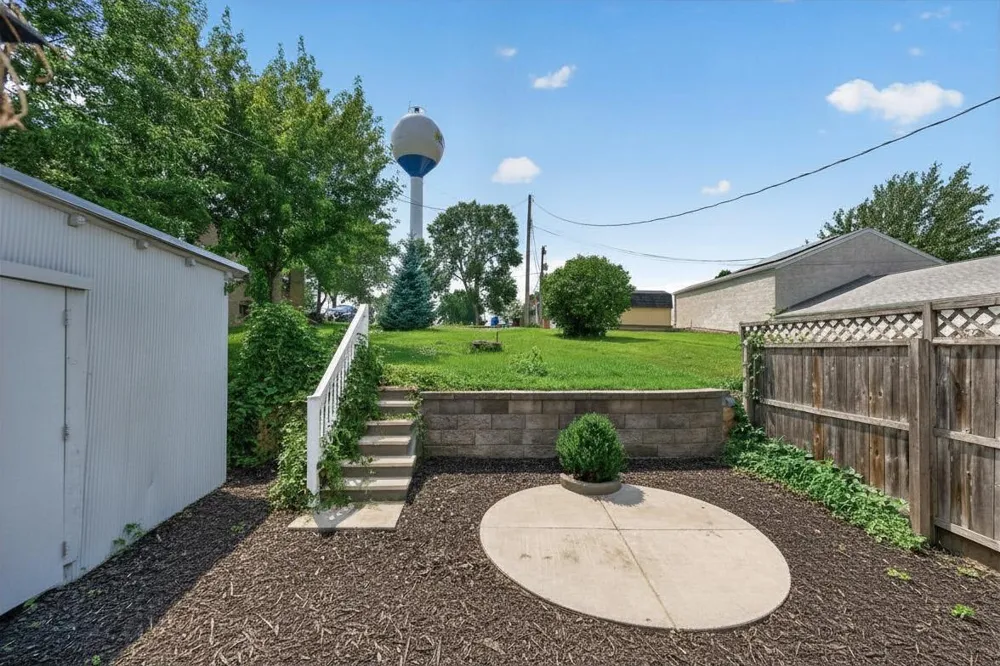 105 Paul Avenue Cologne, MN 55322