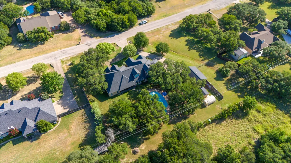 182 Lakeview Drive Aledo, TX 76008