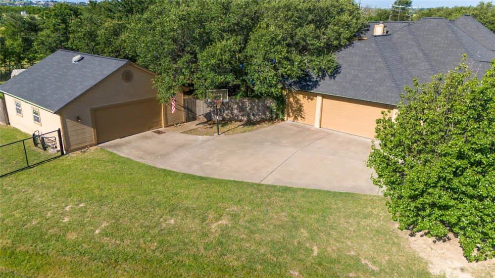 182 Lakeview Drive Aledo, TX 76008