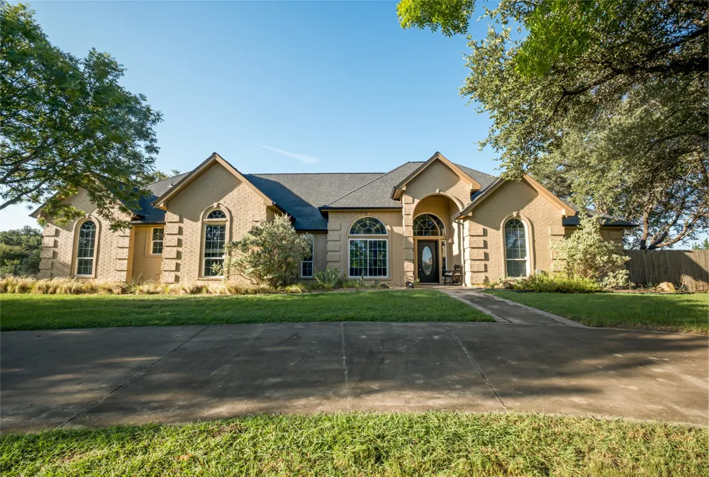 182 Lakeview Drive Aledo, TX 76008