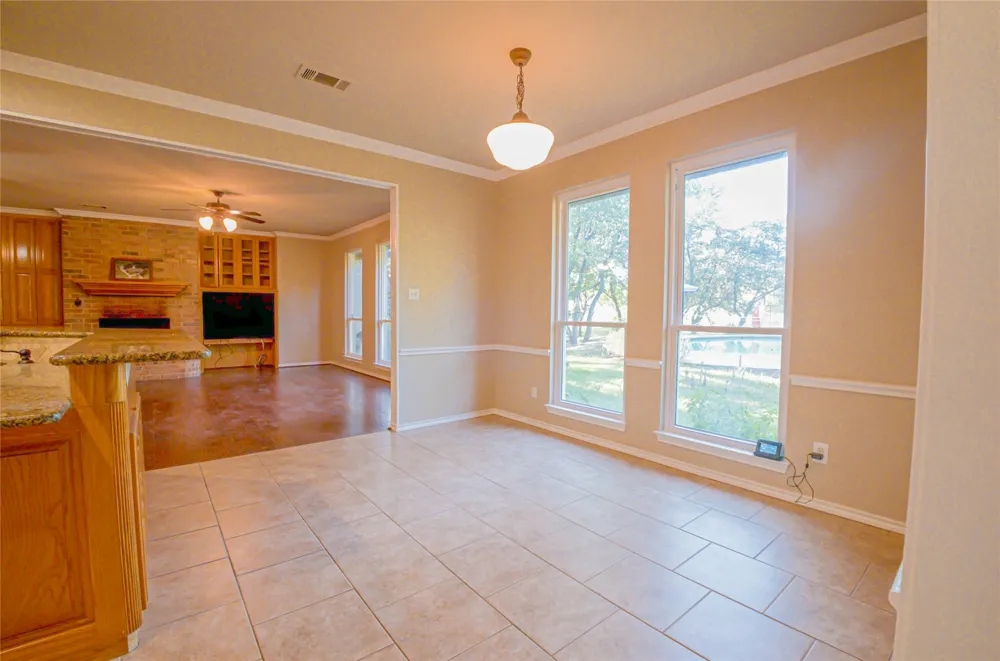 182 Lakeview Drive Aledo, TX 76008