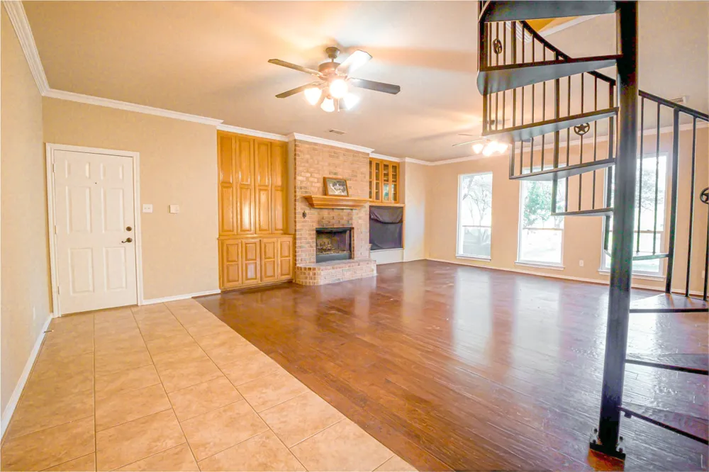 182 Lakeview Drive Aledo, TX 76008