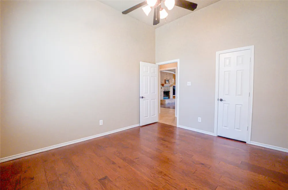 182 Lakeview Drive Aledo, TX 76008
